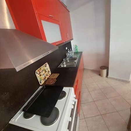 Skerdi's apartament Apartment Sarande Bagian luar foto