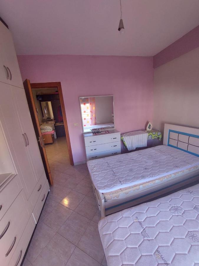 Skerdi's apartament Apartment Sarande Bagian luar foto