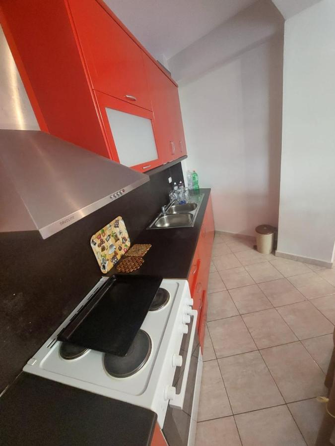 Skerdi's apartament Apartment Sarande Bagian luar foto